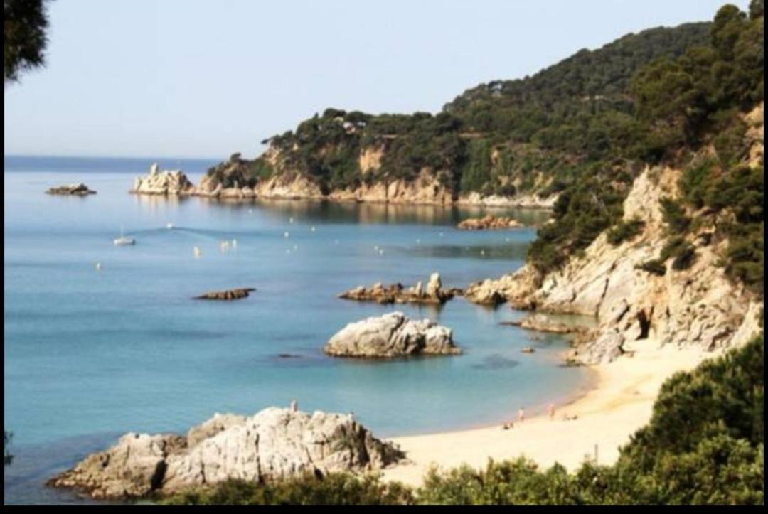 Seahomes Vacations, La Casa Blue Mediterranean Lifestyle Бланес Екстер'єр фото