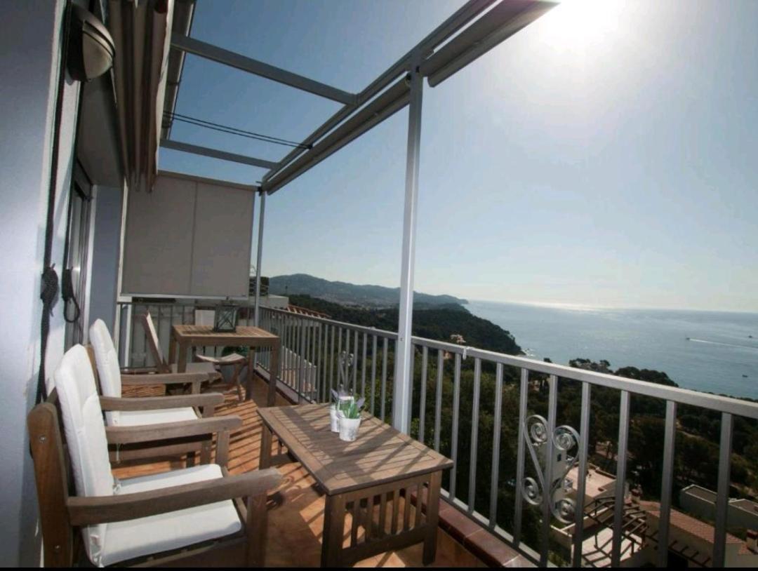 Seahomes Vacations, La Casa Blue Mediterranean Lifestyle Бланес Екстер'єр фото