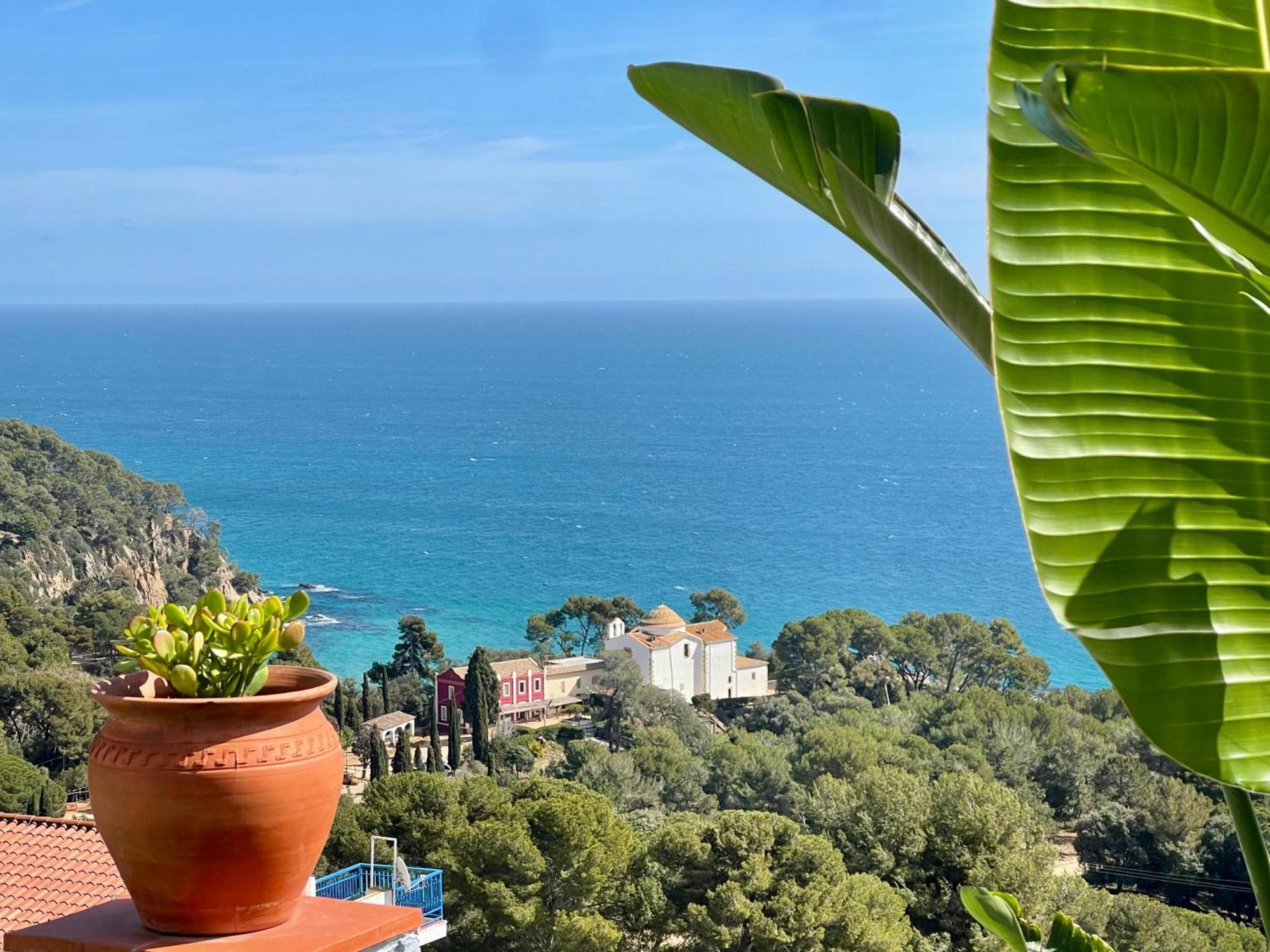 Seahomes Vacations, La Casa Blue Mediterranean Lifestyle Бланес Екстер'єр фото