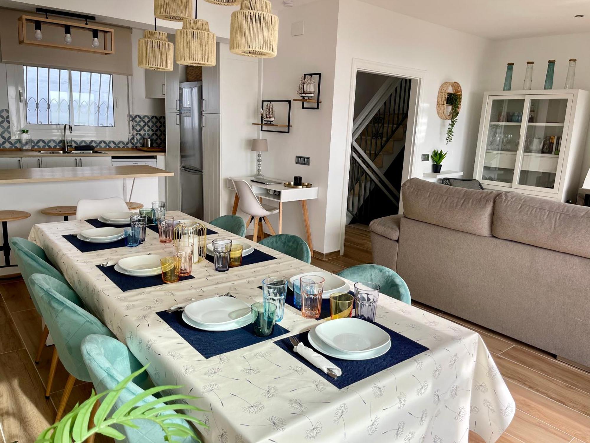 Seahomes Vacations, La Casa Blue Mediterranean Lifestyle Бланес Екстер'єр фото