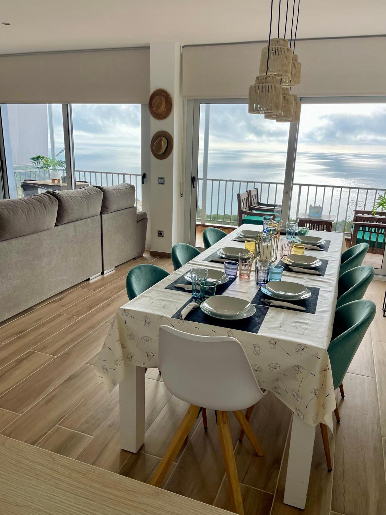 Seahomes Vacations, La Casa Blue Mediterranean Lifestyle Бланес Екстер'єр фото