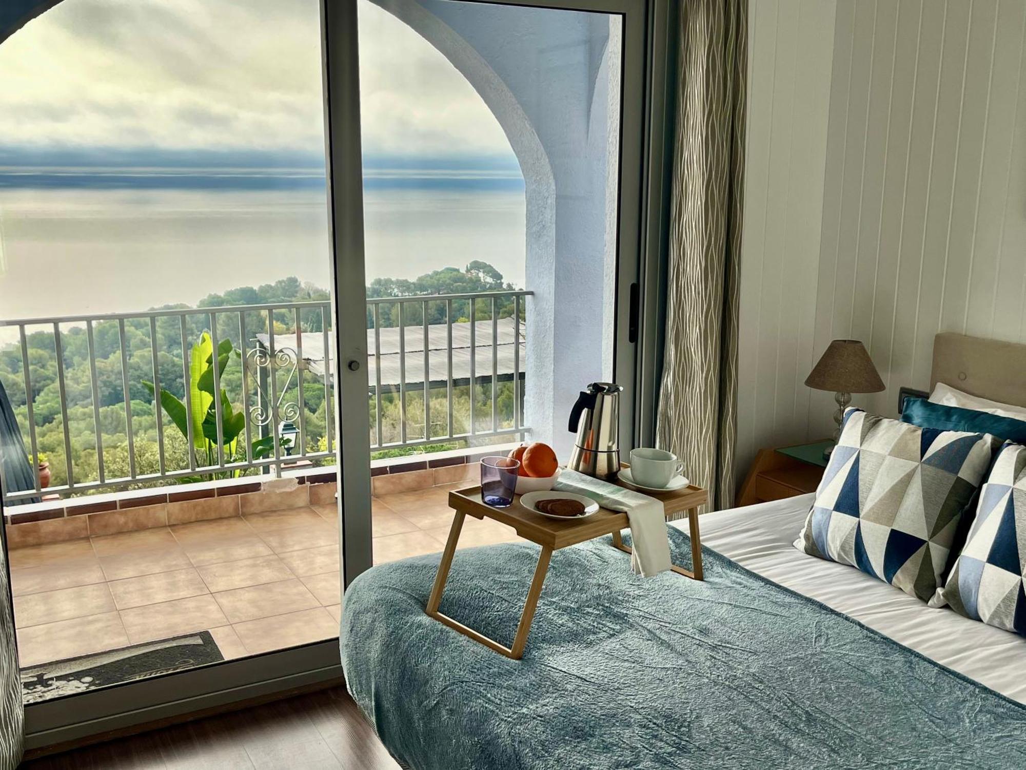 Seahomes Vacations, La Casa Blue Mediterranean Lifestyle Бланес Екстер'єр фото