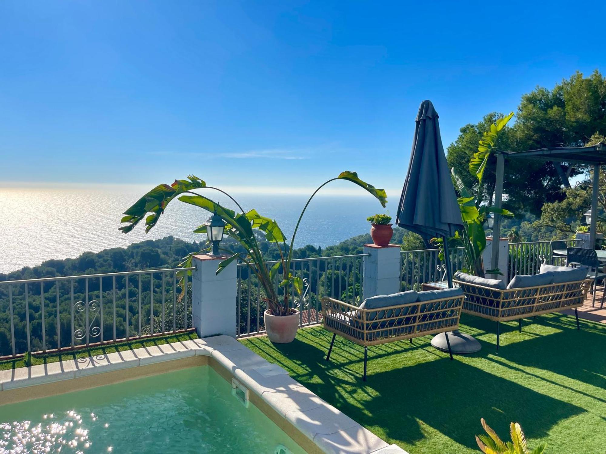 Seahomes Vacations, La Casa Blue Mediterranean Lifestyle Бланес Екстер'єр фото