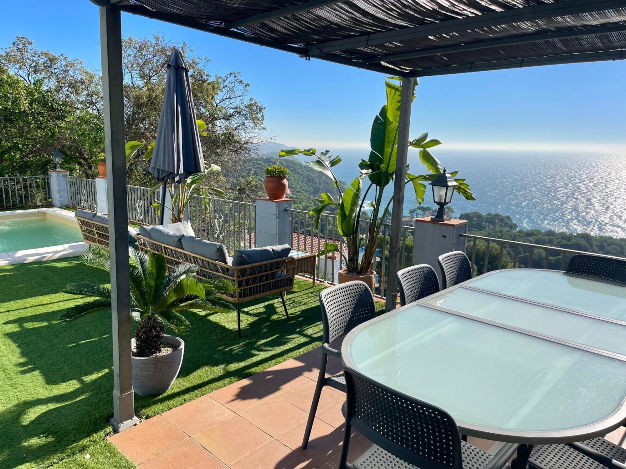 Seahomes Vacations, La Casa Blue Mediterranean Lifestyle Бланес Екстер'єр фото
